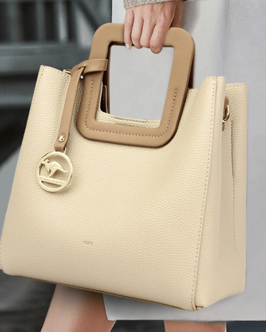 Bolsa Chayene em couro